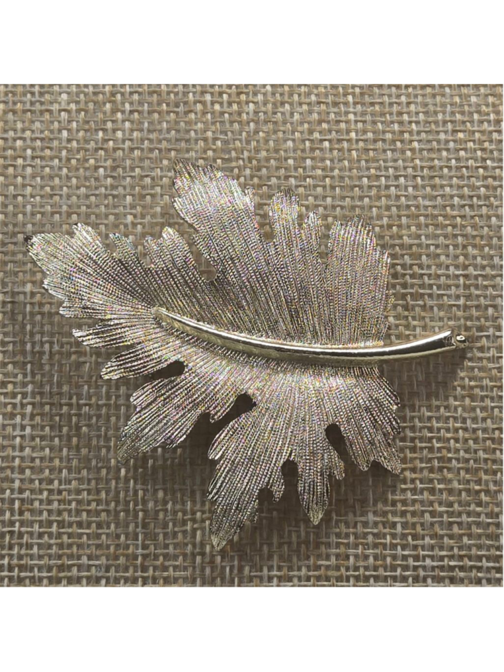 Vintage Emmons Goldtone Brushed Leaf Brooch Pin Fall Autumn Botanical
